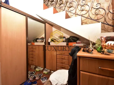 Prodaja, trosoban stan, 155m², Gorica C, Podgorica - image 12