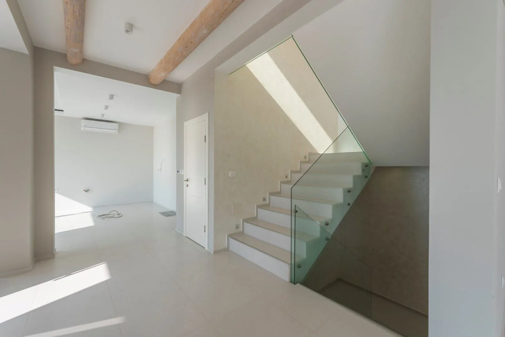 Sale, house, 327m², Tudorovići, Budva