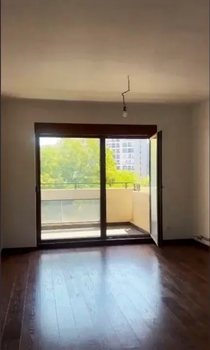 Izdavanje, dvosoban stan, 70m², Master Kvart, Podgorica