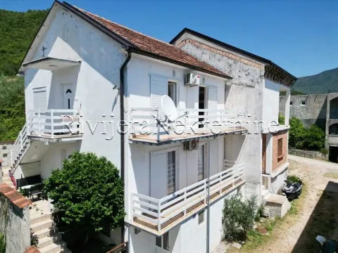 Kuća in Bijela