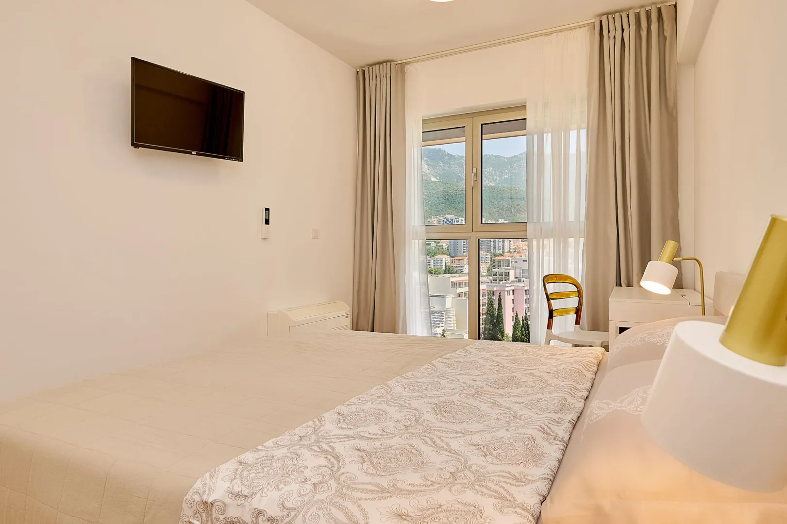 Daily-rent, two bedroom apartment, 50m², Bečići, Budva