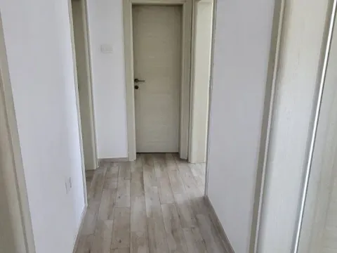 Rent, apartment, 60m², Podgorica, Crna Gora - image 3