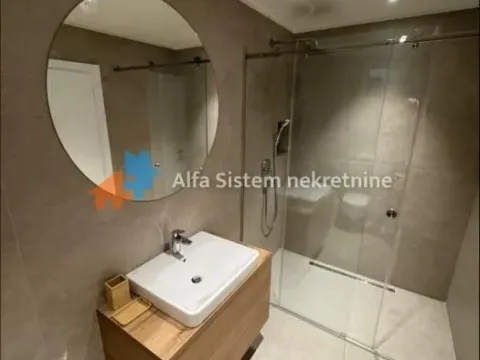 Izdavanje, četvorosoban stan, 96m², Crveni Krst, Beograd - image 12