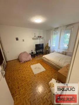 Sale, one bedroom apartment, 37m², Sajmište, Novi Sad - image 1