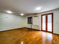 Izdavanje, dvosoban stan, 85m², Tološka šuma, Podgorica - image 2