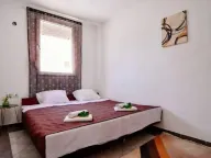 Rent, one bedroom apartment, 40m², Radanovići, Kotor - image 5