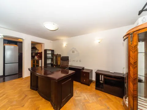 Izdavanje, poslovni prostor, 270m², Gorica C, Podgorica - image 6