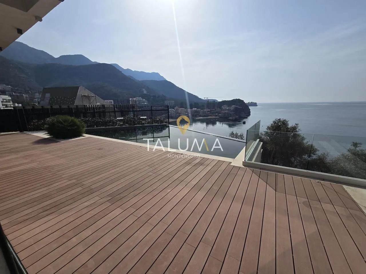 Prodaja, kuća, 579m², Pržno, Budva