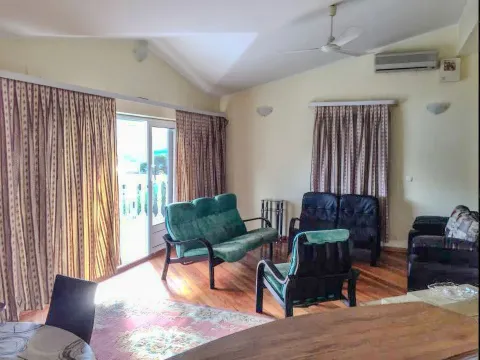 Rent, two bedroom apartment, 75m², Centar, Herceg Novi - image 3