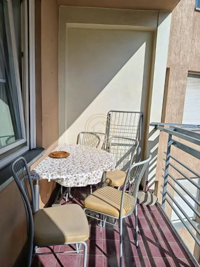 Izdavanje, jednosoban stan, 47m², Bulevar Oslobodjenja, Novi Sad Sve Podlokacije