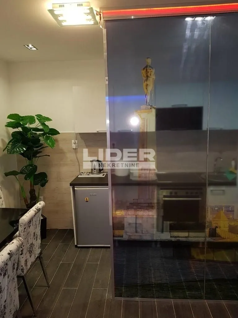 Rent, two bedroom apartment, 52m², Stari Grad, Beograd
