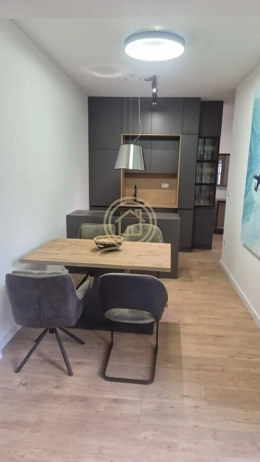 Prodaja, dvosoban stan, 55m², Karaburma, Palilula Sve Podlokacije