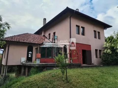 Prodaja, kuća, 2940m², Miljakovac, Rakovica - image 17