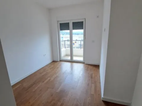 Rent, two bedroom apartment, 72m², Zagorič, Podgorica - image 6