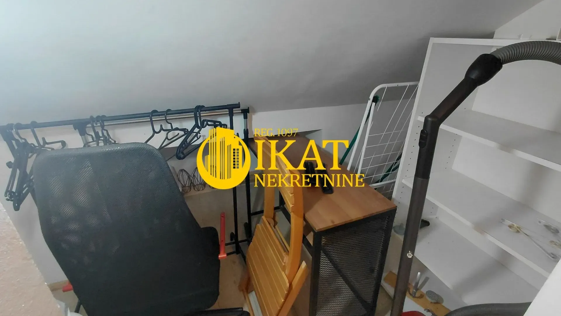 Prodaja, dvosoban stan, 37m², Čubura, Beograd