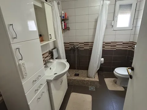 Sale, house, 200m², Donji Kokoti, Podgorica - image 7