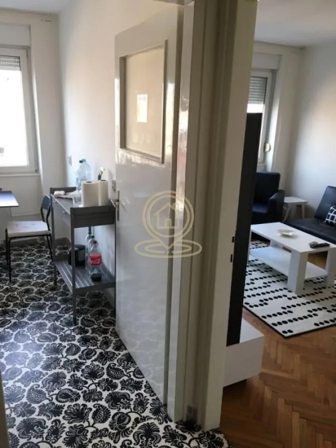 Rent, one bedroom apartment, 35m², Stari Grad, Beograd
