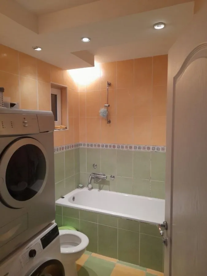 Prodaja, trosoban stan, 74m², Nova Detelinara, Novi Sad Sve Podlokacije