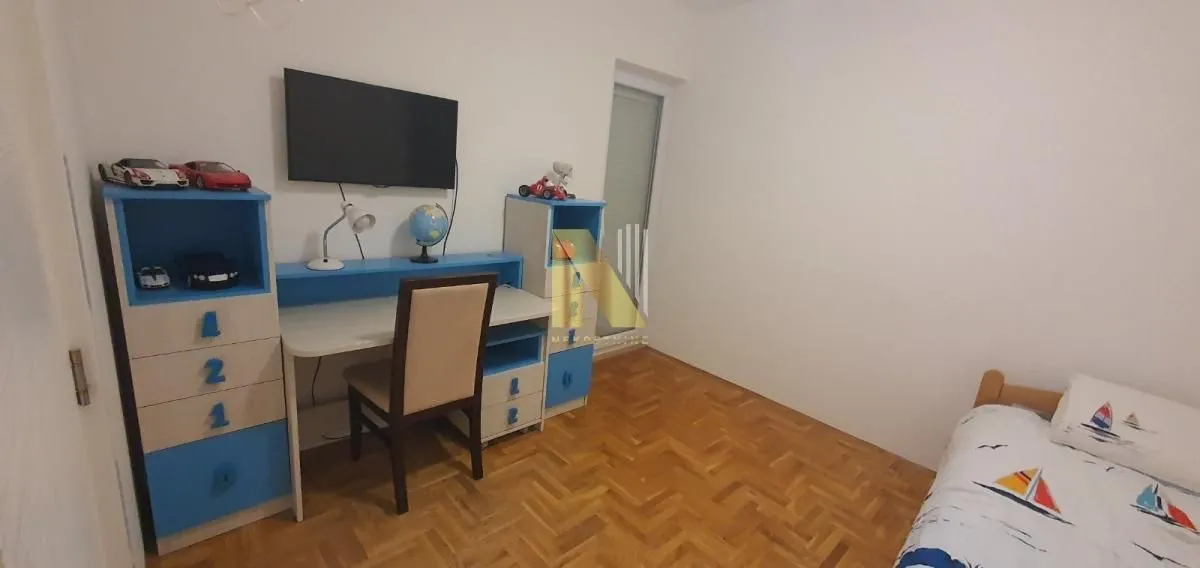 Prodaja, trosoban stan, 82m², Veternik, Novi Sad Sve Podlokacije