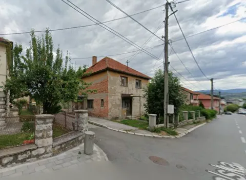 Zemljište in Centar