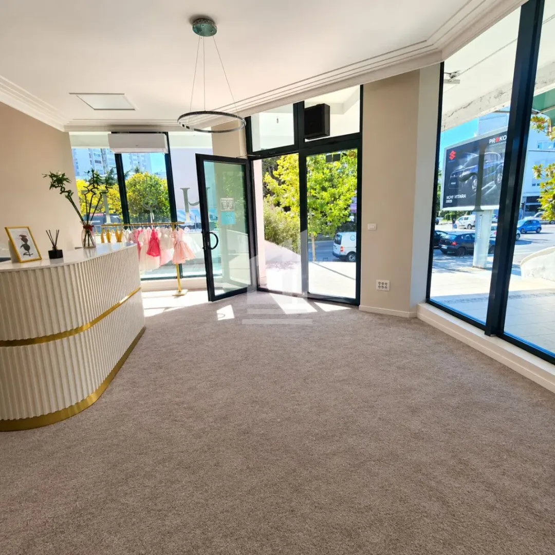 Rent, office space, 70m², Preko Morače, Podgorica