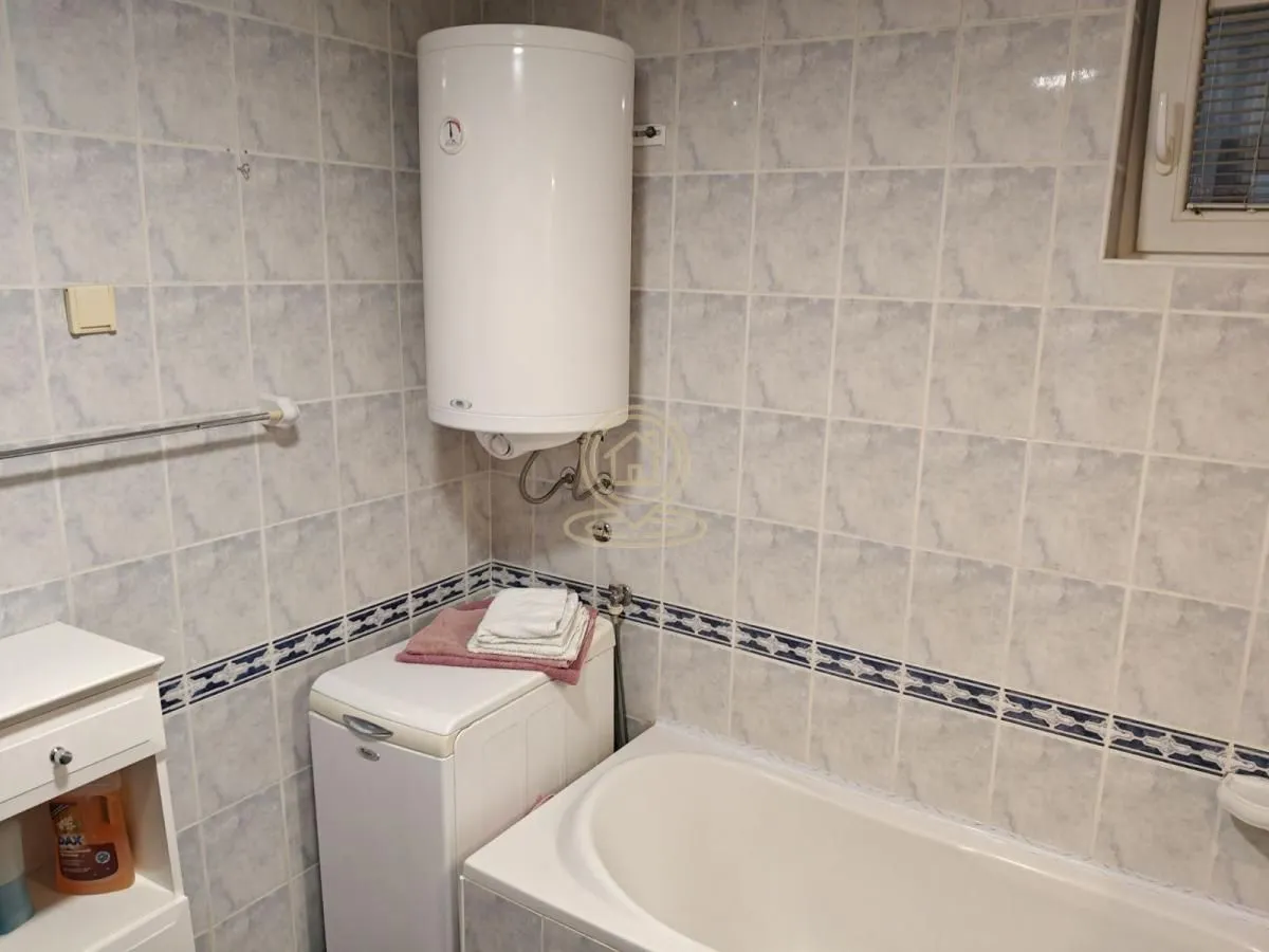 Prodaja, dvosoban stan, 47m², Bulevar Oslobodjenja, Novi Sad Sve Podlokacije