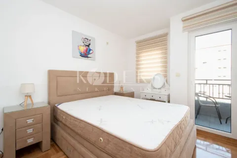 Rent, one bedroom apartment, 43m², Stari Aerodrom, Podgorica - image 5