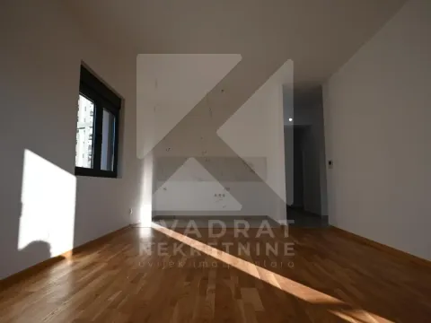 Izdavanje, dvosoban stan, 64m², Zagorič, Podgorica - image 3