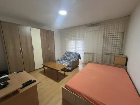 Prodaja, četvorosoban stan, 120m², Strelište, Jagodina - image 10