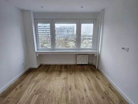 Izdavanje, trosoban stan, 85m², Novi Beograd Blok 23, Novi Beograd Sve Podlokacije - image 2