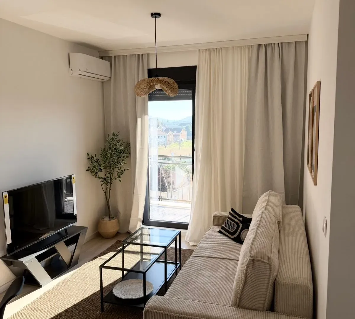 Rent, one bedroom apartment, 40m², Tološi, Podgorica