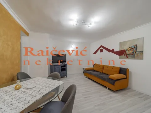 Sale, one bedroom apartment, 40m², Kalenić Pijaca, Vračar Sve Podlokacije - image 3