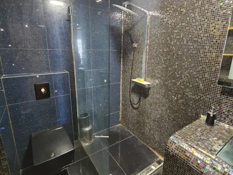 Izdavanje, jednosoban stan, 64m², City Kvart, Podgorica - image 8