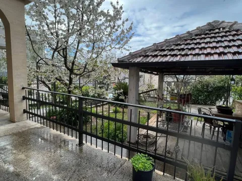 Prodaja, jednosoban stan, 25m², Tivat, Crna Gora - image 10