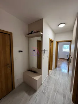 Prodaja, dvosoban stan, 72m², City Kvart, Podgorica - image 10