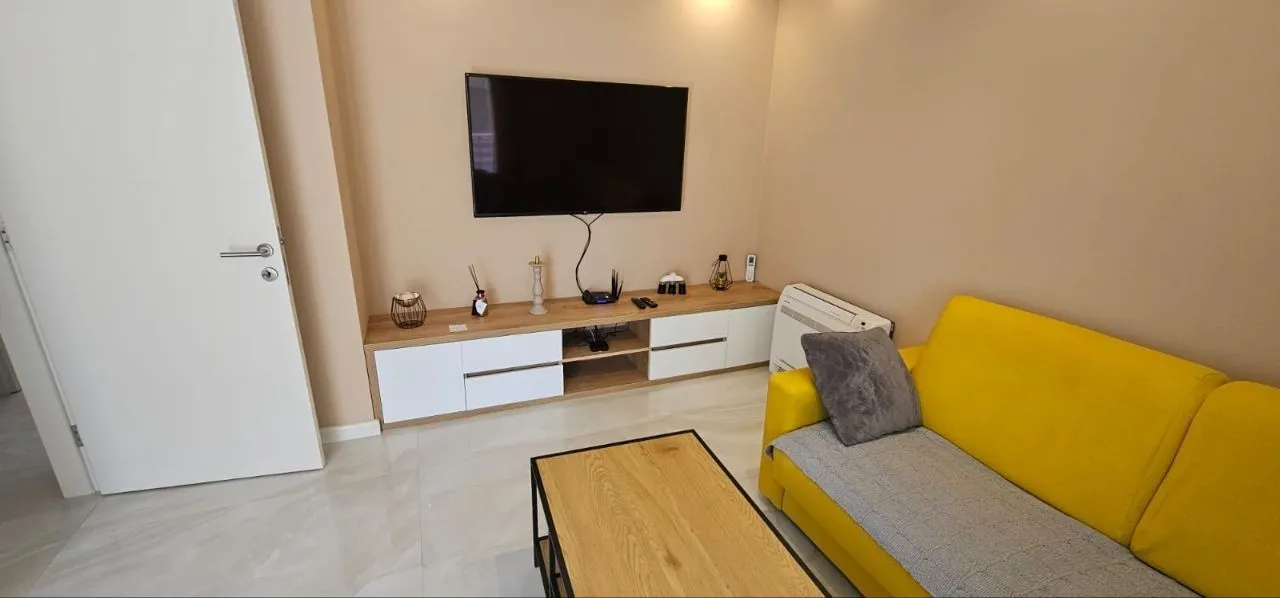 Rent, one bedroom apartment, 40m², Tivat, Crna Gora