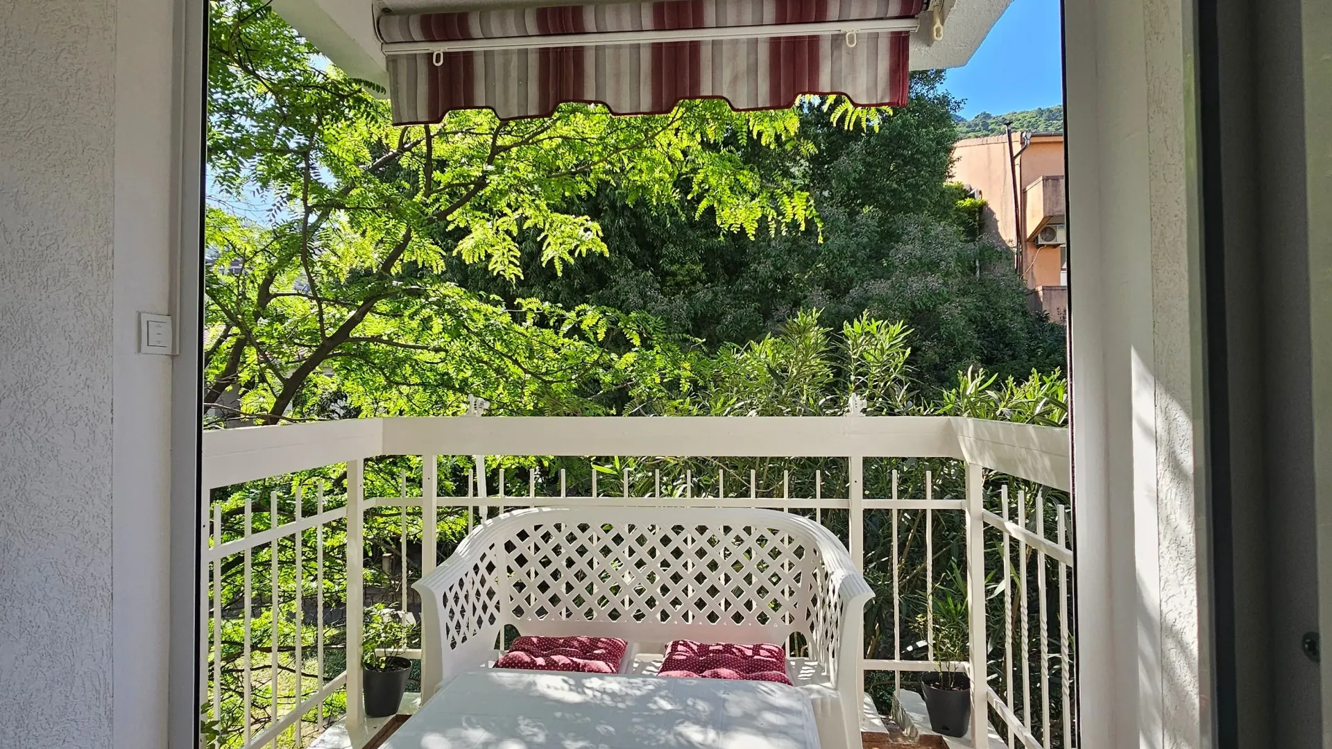 Prodaja, dvosoban stan, 52m², Dubovica, Budva