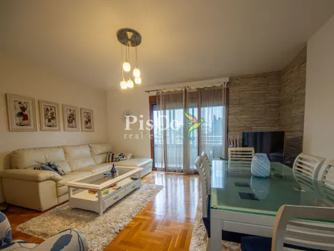 Prodaja, dvosoban stan, 69m², Pobrežje, Podgorica - image 1