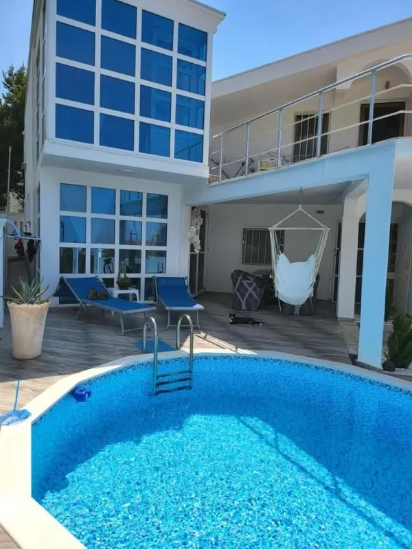 Prodaja, kuća, 250m², Dobra Voda, Budva