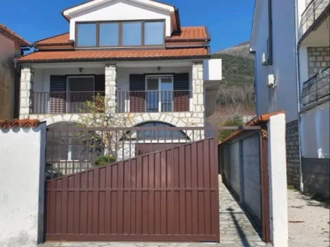 Sale, house, 210m², Bijela, Herceg Novi