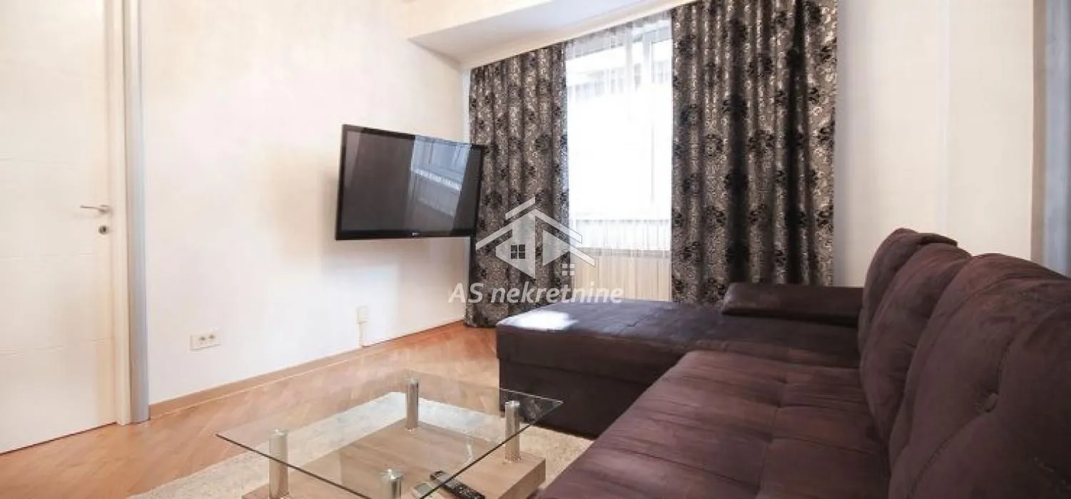 Rent, three bedroom apartment, 89m², Stari Grad, Beograd
