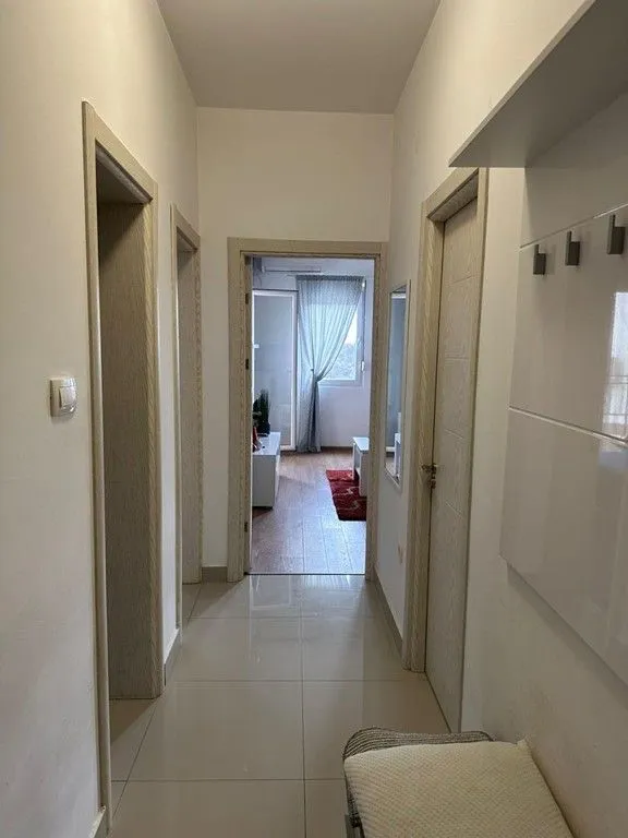 Rent, two bedroom apartment, 70m², City Kvart, Podgorica
