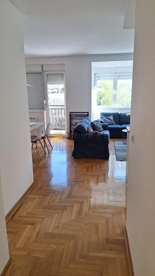 Rent, two bedroom apartment, 54m², Kalenić Pijaca, Vračar Sve Podlokacije