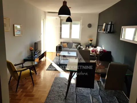 Izdavanje, dvosoban stan, 70m², Donja Gorica, Podgorica - image 2