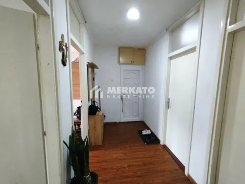 Prodaja, trosoban stan, 72m², Lazarevo, Zrenjanin - image 11