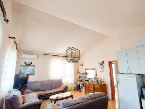 Prodaja, kuća, 54m², Gornja Gorica, Podgorica - image 4