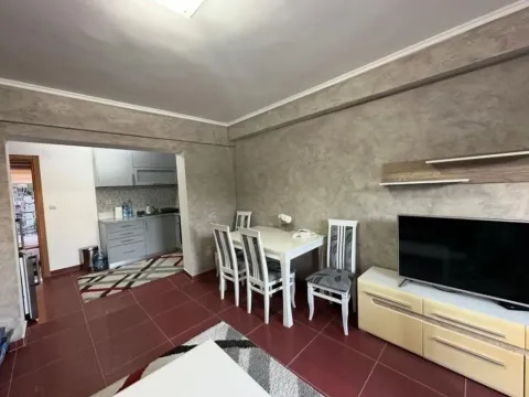 Izdavanje, jednosoban stan, 45m², Igalo, Herceg Novi - image 3