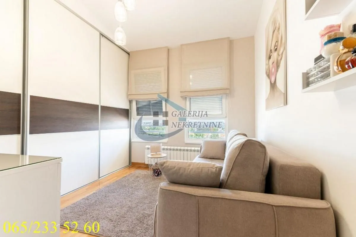 Sale, four bedroom apartment, 94m², Novi Beograd Blok 67, Novi Beograd Sve Podlokacije