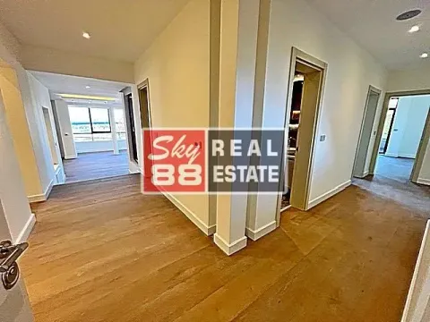 Izdavanje, četvorosoban stan, 177m², Savski Venac, Beograd - image 15