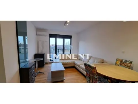 Izdavanje, dvosoban stan, 40m², Palilula Sve Podlokacije, Beograd - image 1